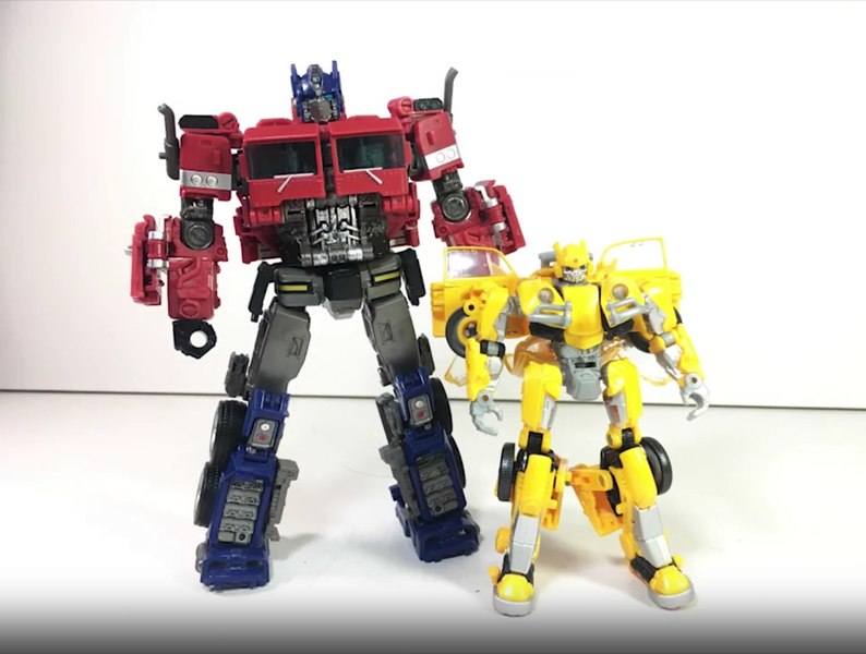 Transformers Bumblebee Movie Studio Series 38 Optimus Prime First Video Review 09 (9 of 10)